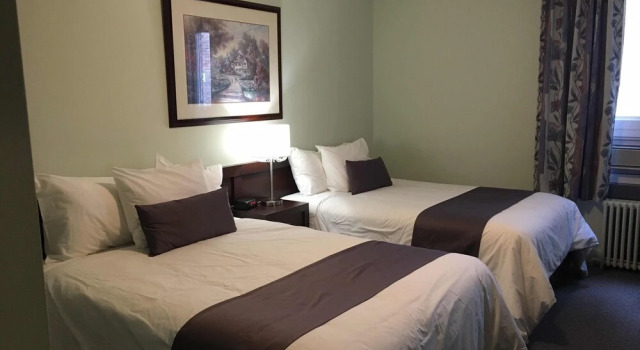 Четырёхместный номер Standard Auberge Centre Ville