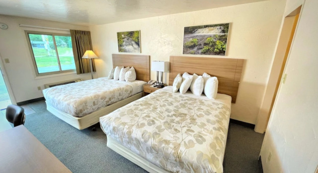 Alger Falls Motel, Đặt Nhà nghỉ ven đường Wetmore 
