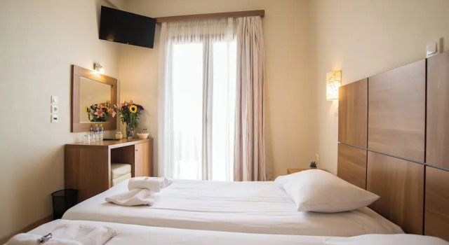 Двухместный номер Standard с балконом THOLOS HOTEL