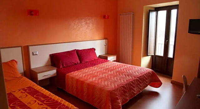 B&B DEL CORSO, Book Bed and Breakfast Hotels in Sicily with Parking, Parking