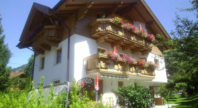 Haus Mauberger, Rezerwuj Hotel Hotele w Salzburg z parkingiem, Parking