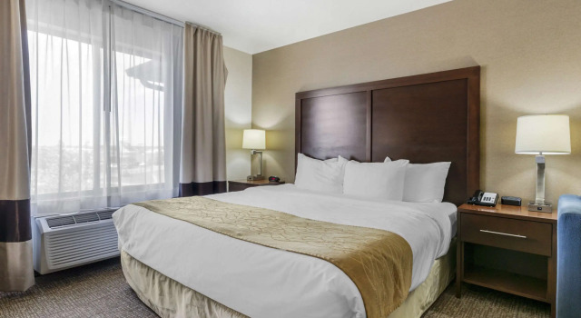 Двухместный люкс Comfort Inn & Suites