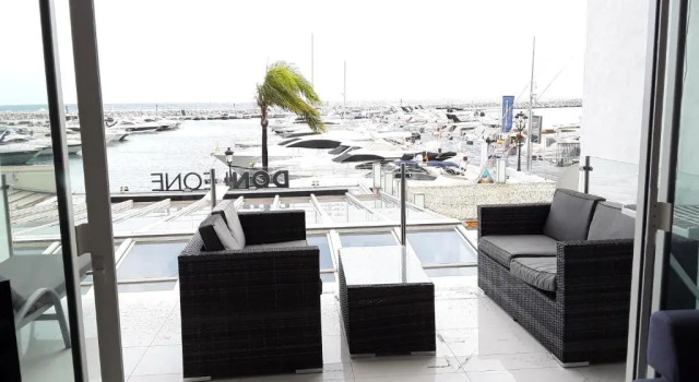 Апартаменты 136 A First Line sleeps 6