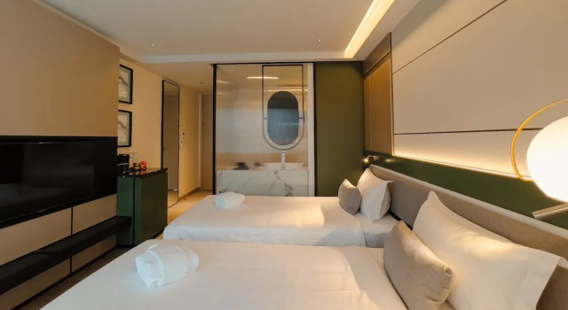 Двухместный номер Luxury с балконом Cha Chiangmai Luxury