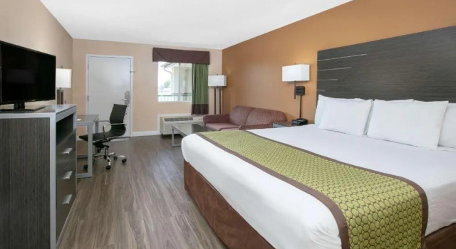 Standard Zimmer Days Inn by Wyndham Hamilton