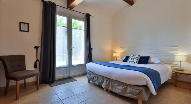 Номер Comfort Logis Hôtel & Spa Déjeunez Sous LArbre