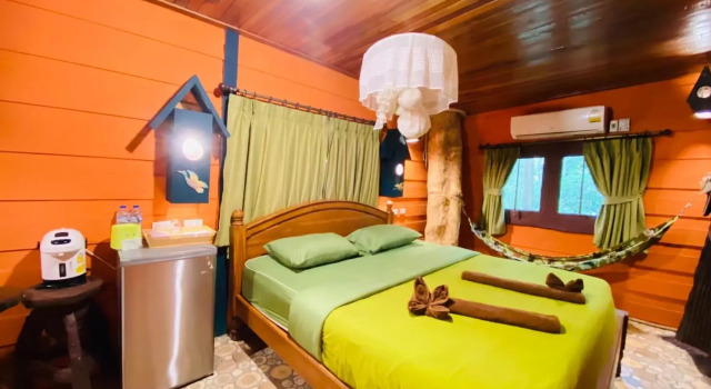 Бунгало Standard Khao Sok Tree House Resort