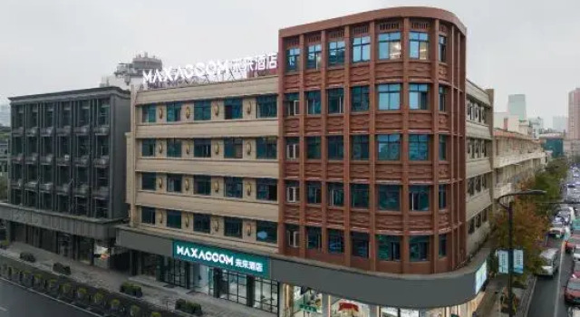 Max Accom Future Hotel Wenzhou Longgang Renmin Road Store, Prenota Hotel Hotel a Wenzhou con parcheggio, Parcheggio