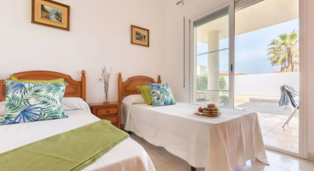 House Jenaro Deltebre