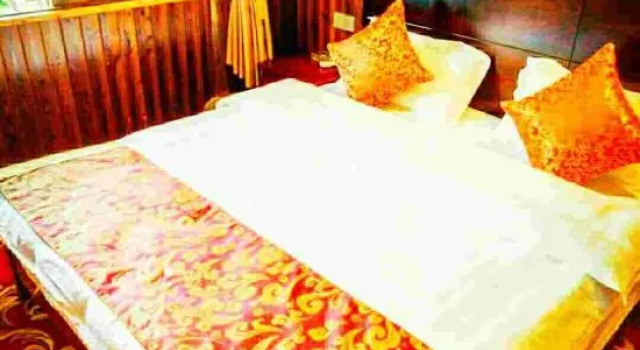 Yayuan Ancient Residence, Rezerwuj Hotel Shangrao Jiangxi