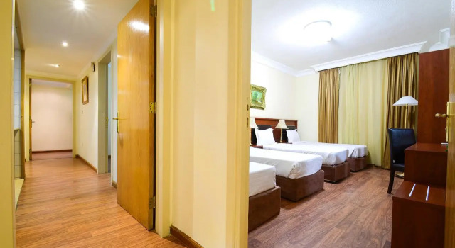 Luxurios Alrawdan Suites, Забронировать Отель Отели Медины 4 звезды, рядом с Al Baqia Cemetry, 4*