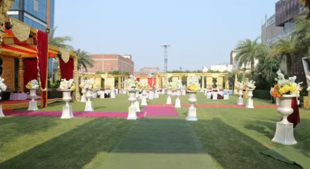 TP Garden & Hotel, Забронировать Отель Майнпури штат Уттар-Прадеш