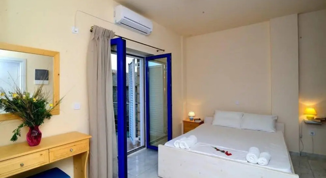 Persa Stone house near the beach/amazing sunsets, Забронировать Отель Отели периферийной единицы Мессения 3 звезды, 3*