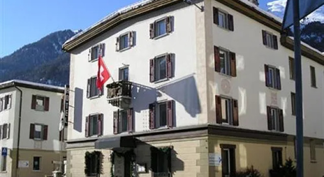 Hotel Crusch Alba Zernez, Book Hotel Zernez 
