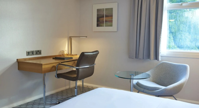 Двухместный номер Family Hilton London Watford