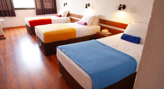 Camera tripla Standard Holiday Suites
