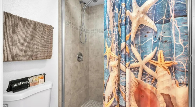 Люкс Comfort с видом на бассейн Seacrest Villas