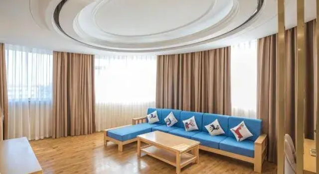 Люкс Business Shihezi Europe and America lido hotel