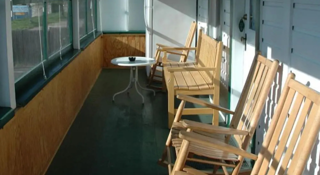 Четырёхместный коттедж Premium с 2 комнатами Channel Watefront Cottages