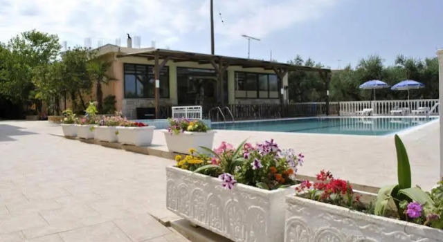 Kozanos Hotel & Suites