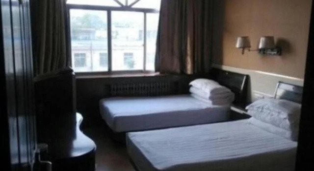 Yulong Inn, Prenota Hotel Hotel a Shaanxi con parcheggio, Parcheggio