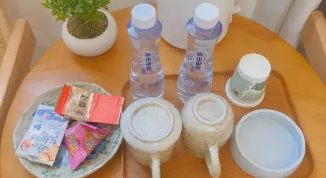 Jingdezhen Taoyuanqiju Homestay (Taoxichuan Creative Plaza), Rezerwuj Hotel Jingdezhen Jiangxi