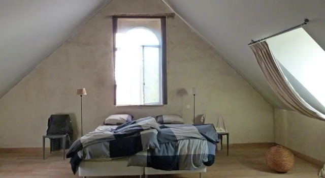 Коттедж Luxurious Farmhouse in Braize