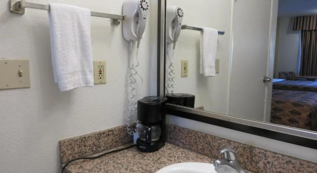 Люкс Travelodge by Wyndham Banning Casino and Outlet Mall