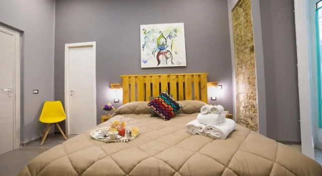 Номер Standard с видом на внутренний двор HR Boutique Porto, Napoli Centro, by ClaPa Group