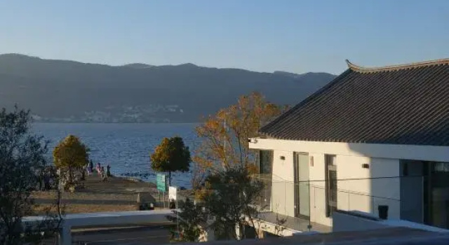 Yoyo Erting Sea-view Designer Guesthouse (Erhai Ecological Corridor Branch)