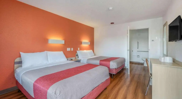 Четырёхместный номер Standard Motel 6-Fairfield, CA - North