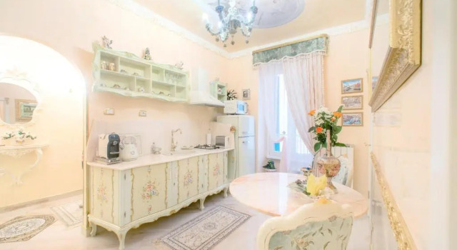 Fiore d'arancio Luxury City Center Apartment, Забронировать Апартаменты/квартира Отели Вероны с парковкой, рядом с Филармонический театр Вероны, Парковка