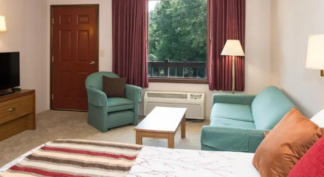 Номер Standard с балконом Highland Manor Inn