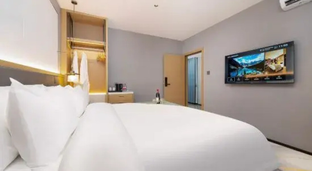 Одноместный люкс Deluxe c 1 комнатой Ausland International Hotel