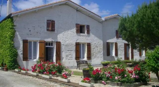 Au Puits des Brousses, Prenota Hotel Cherac Charente Marittima