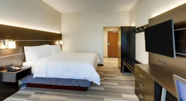 Люкс Holiday Inn Express & Suites Winston Salem Sw Clemmons by IHG