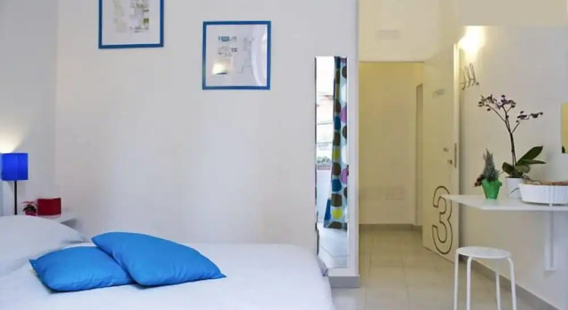 Двухместный номер Standard с балконом BeHouse Naples Room and Breakfast