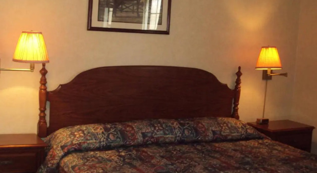 Standard Zimmer Executive Inn