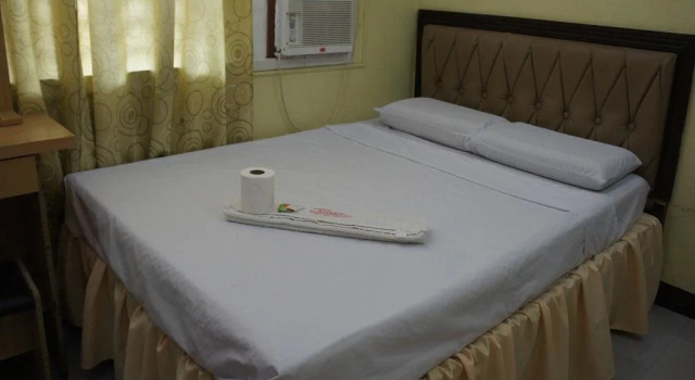 Casa Sandoval Pension House & Restaurant, Rezervasyon Otel Bais Negros Oriental