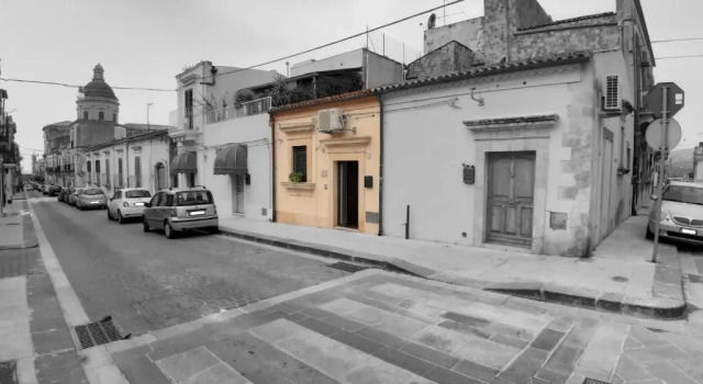 Casa ro cori, 10 minuti a piedi dalla Cattedrale, Забронировать Отель Отели Долины Ното с парковкой, рядом с Города Валь-ди-Ното в стиле позднего барокко, Парковка