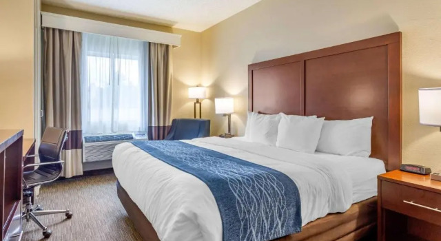 Номер Standard Comfort Inn Rockford near Casino District