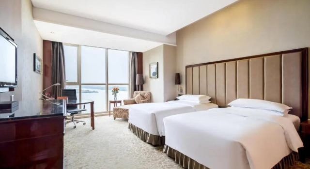 Двухместный номер Standard с видом на реку Crowne Plaza Zhenjiang by IHG
