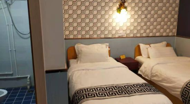 Люкс Hushang Homestay