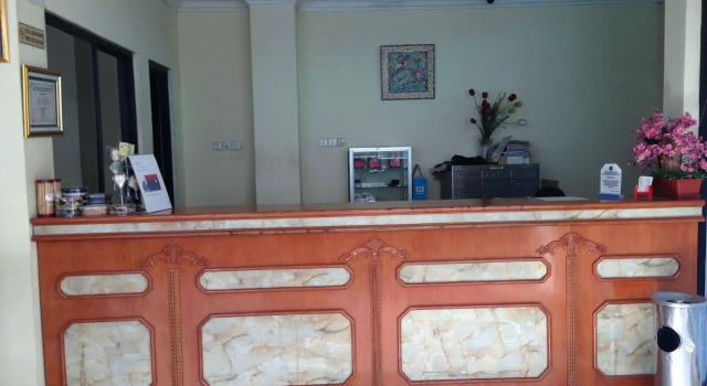 Hotel Lautze Indah, Забронировать Отель Отели Sawah 3 звезды, 3*