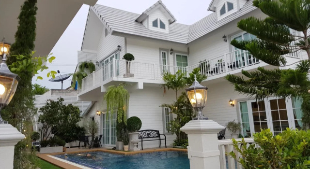 Vanida Antique Home