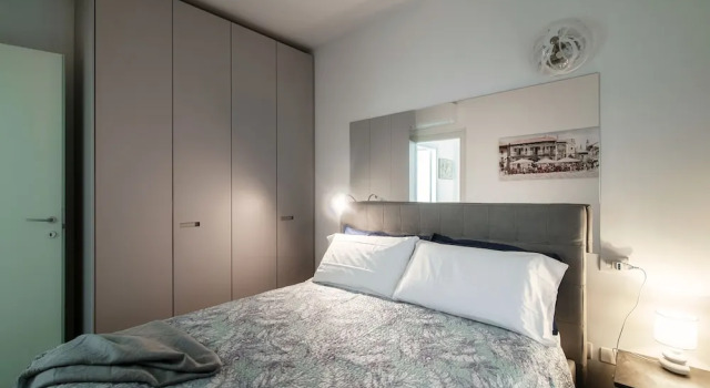 JOIVY Luxury flat & Lake Como view, Book Hotel Hotels in Como with a Pool, Swimming Pool