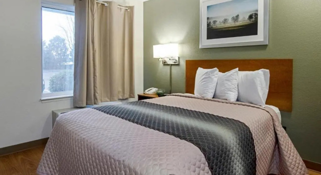 Четырёхместный номер Standard Suburban Studios Winston Salem-University Parkway