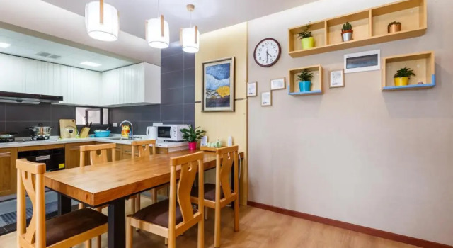 Апартаменты с 3 комнатами Shenzhen New Swan Castle Apartment