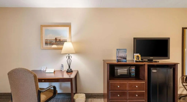 Номер Standard Quality Inn Easton