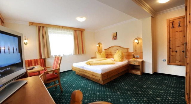 Hotel Garni Landhaus Platzer, Забронировать Отель СПА-отели Тироля, SPA-услуги